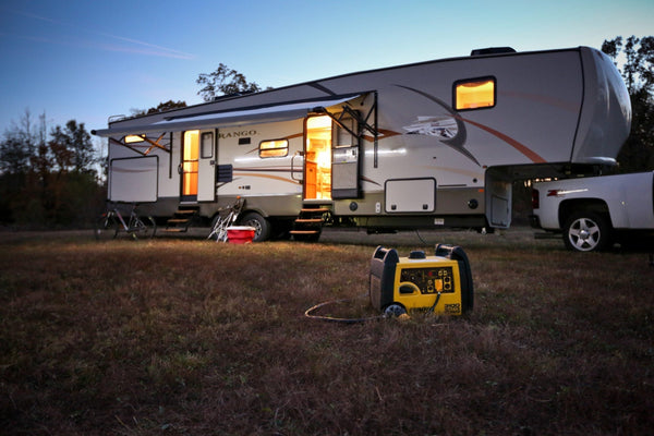 Champion 3400-Watt Portable Inverter (CA)
