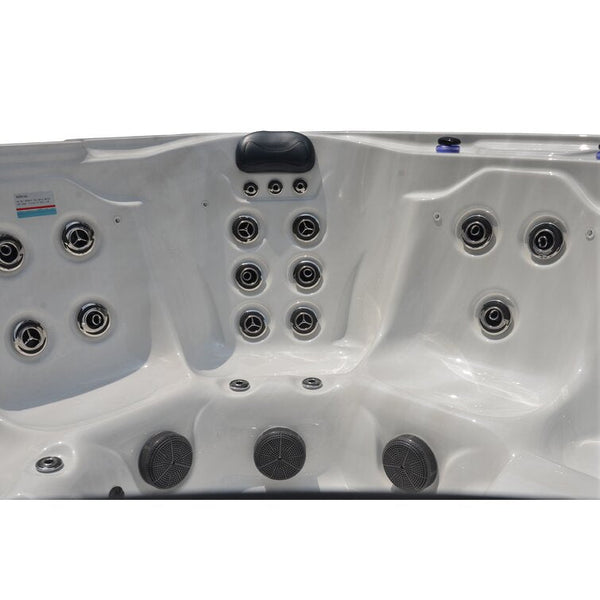 76 – Jet Acrylic Square Hot Tub with Ozonator