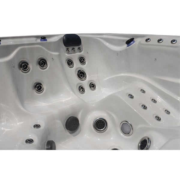 76 – Jet Acrylic Square Hot Tub with Ozonator