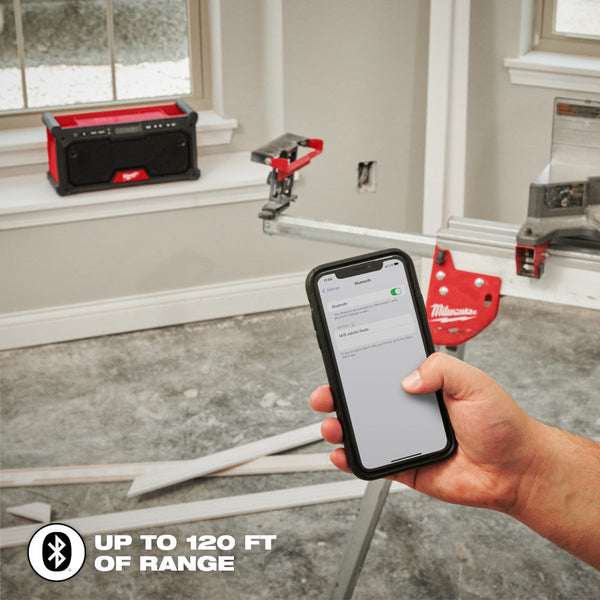 Milwaukee 3697-22Radio M18 FUEL 18V 2-Tool Combo Kit w/ M18 Radio
