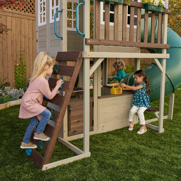 Cozy Escape Playhouse – Installation Available