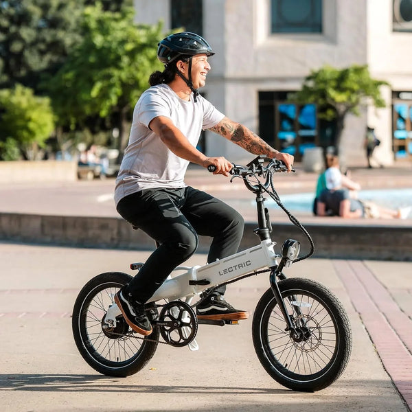 Lectric XP Lite 2.0 Long-Range Foldable Electric Commuter Bike, Arctic White