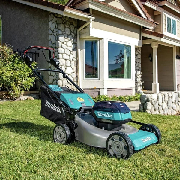 Makita 40V Max XGT Brushless 21″ Self-Propelled Commercial Lawn Mower Kit (4.0Ah) GML01SM