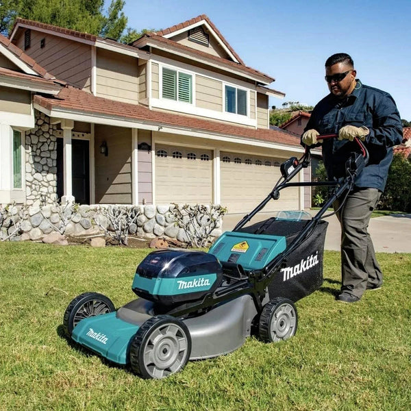 Makita 40V Max XGT Brushless 21″ Self-Propelled Commercial Lawn Mower Kit (4.0Ah) GML01SM