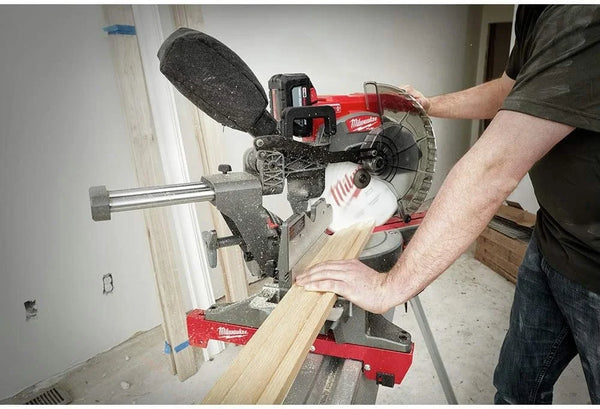 Milwaukee 18V Lithium-Ion Brushless Cordless 12 in. Dual Bevel Sliding Compound